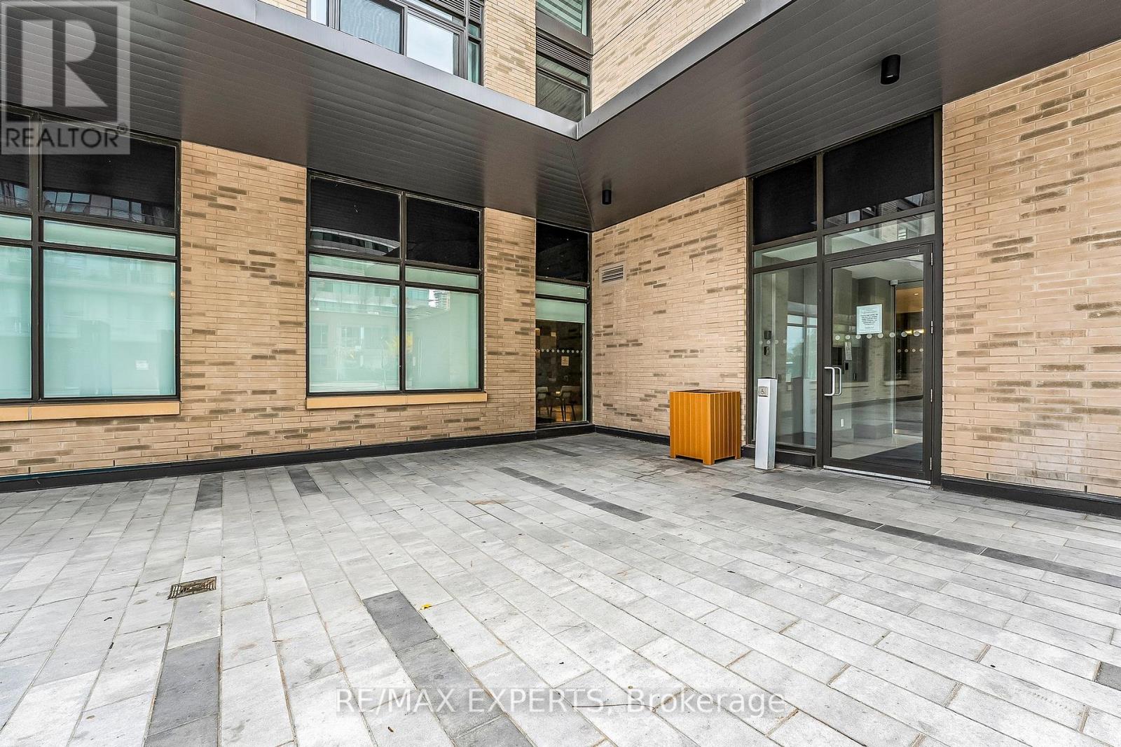 502 - 55 Duke Street, Kitchener, Ontario  N2H 0C9 - Photo 5 - X13024260