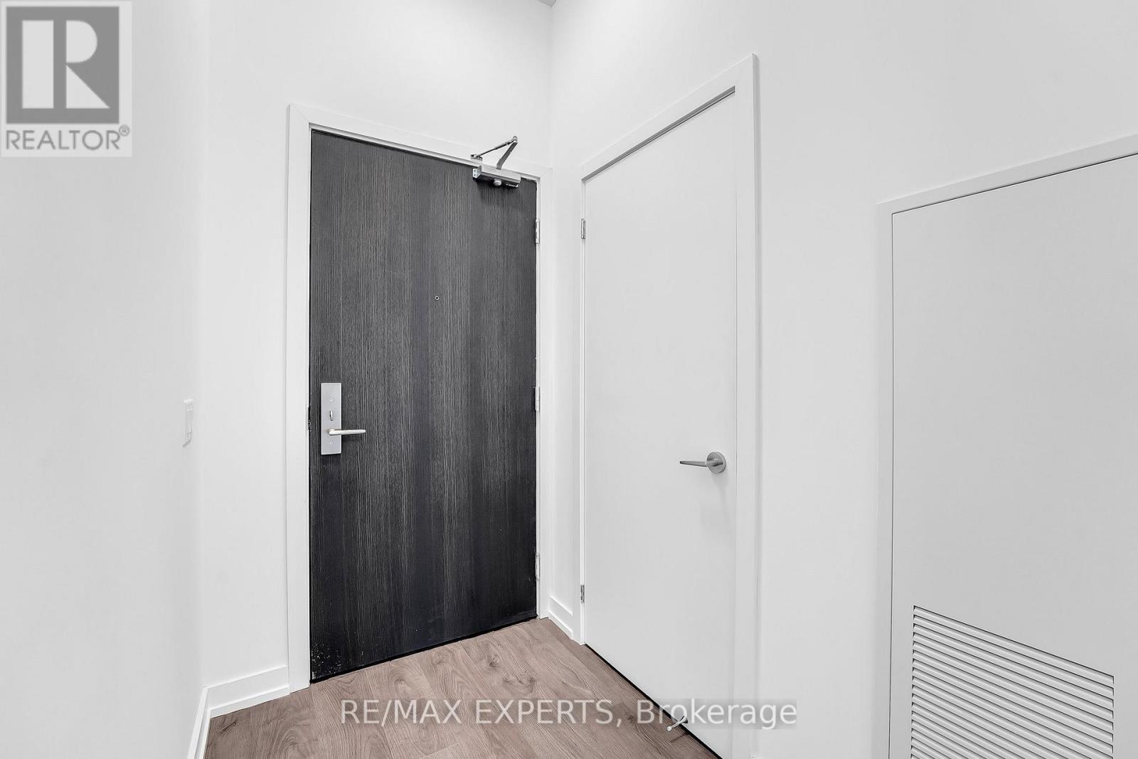 502 - 55 Duke Street, Kitchener, Ontario  N2H 0C9 - Photo 9 - X13024260