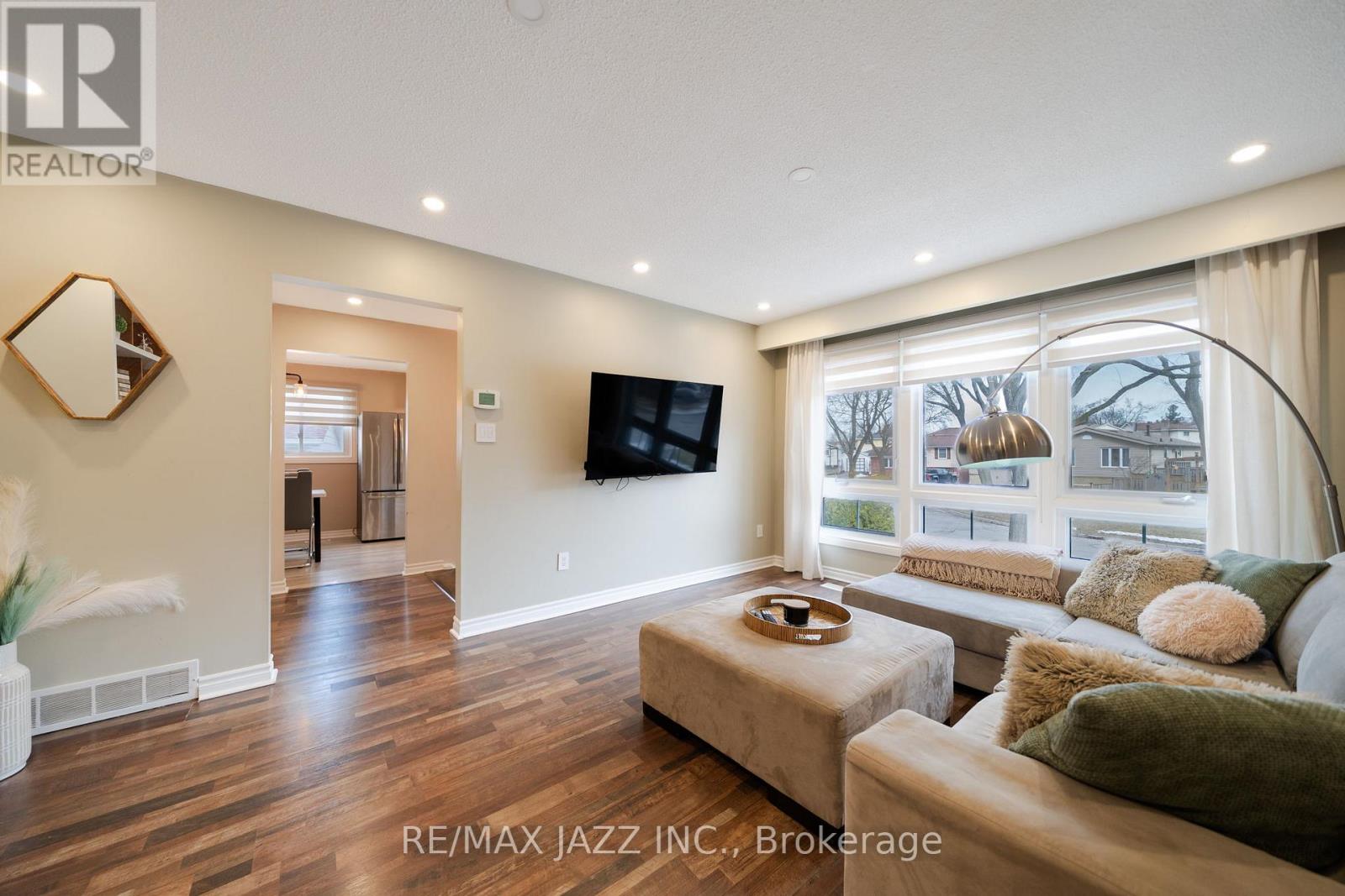 1007 Cardinal Court, Oshawa (Eastdale), Ontario  L1G 6Y3 - Photo 8 - E13024336