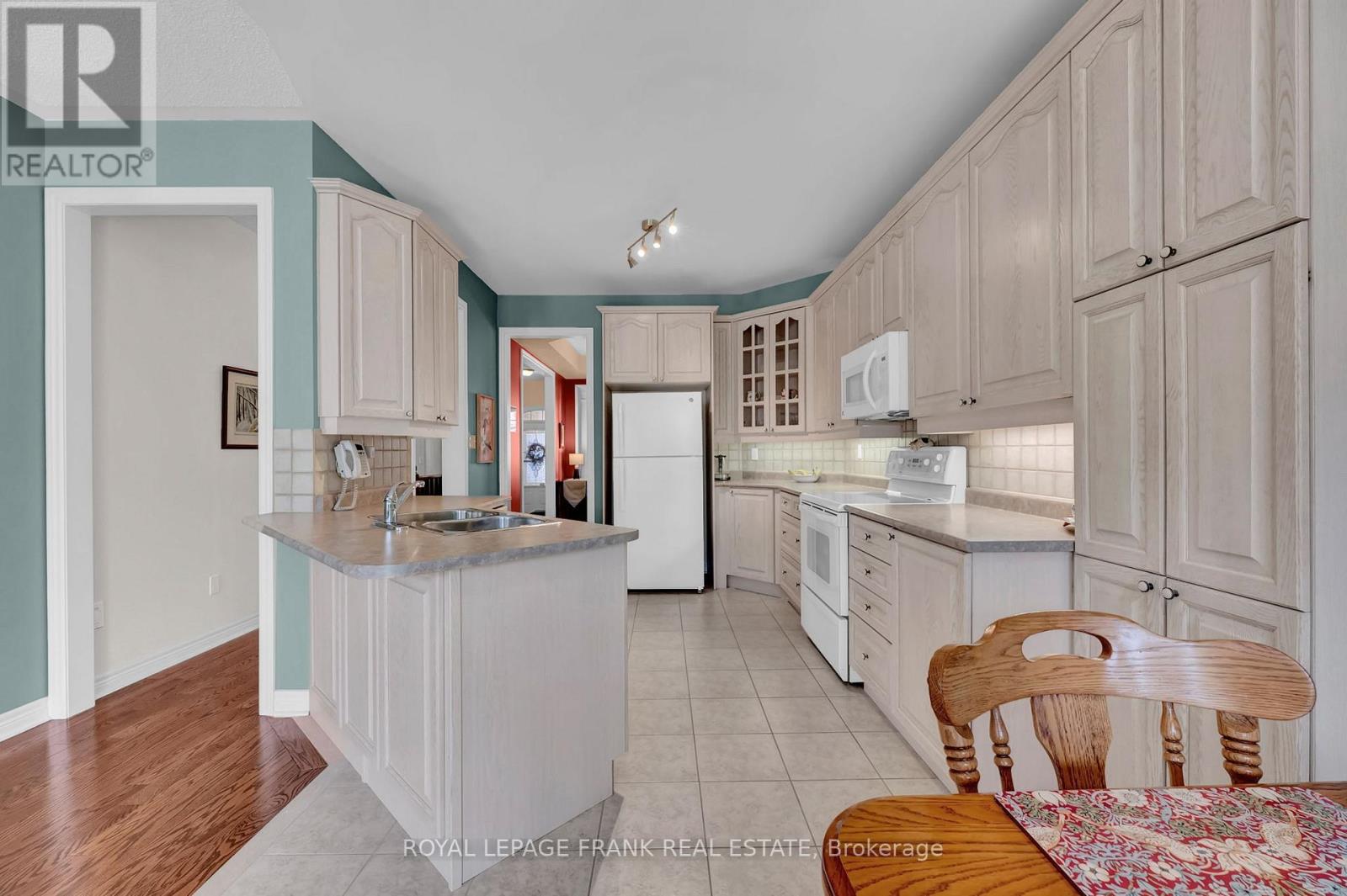 29 Rockland Crescent, Whitby (Brooklin), Ontario  L1M 0A8 - Photo 15 - E13024456