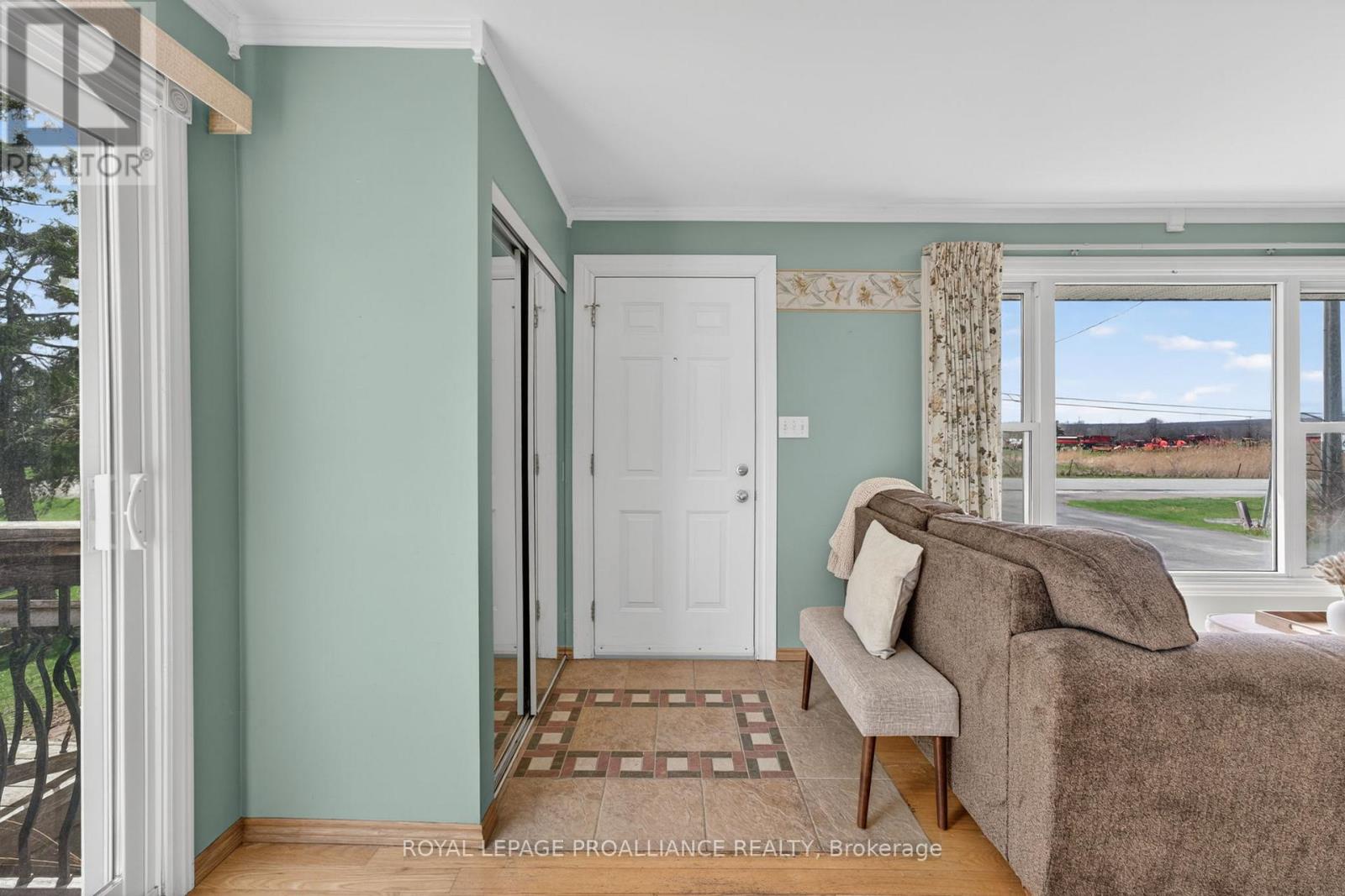 742 Wallbridge-Loyalist Road, Belleville, Ontario  K8N 4Z5 - Photo 4 - X13024488