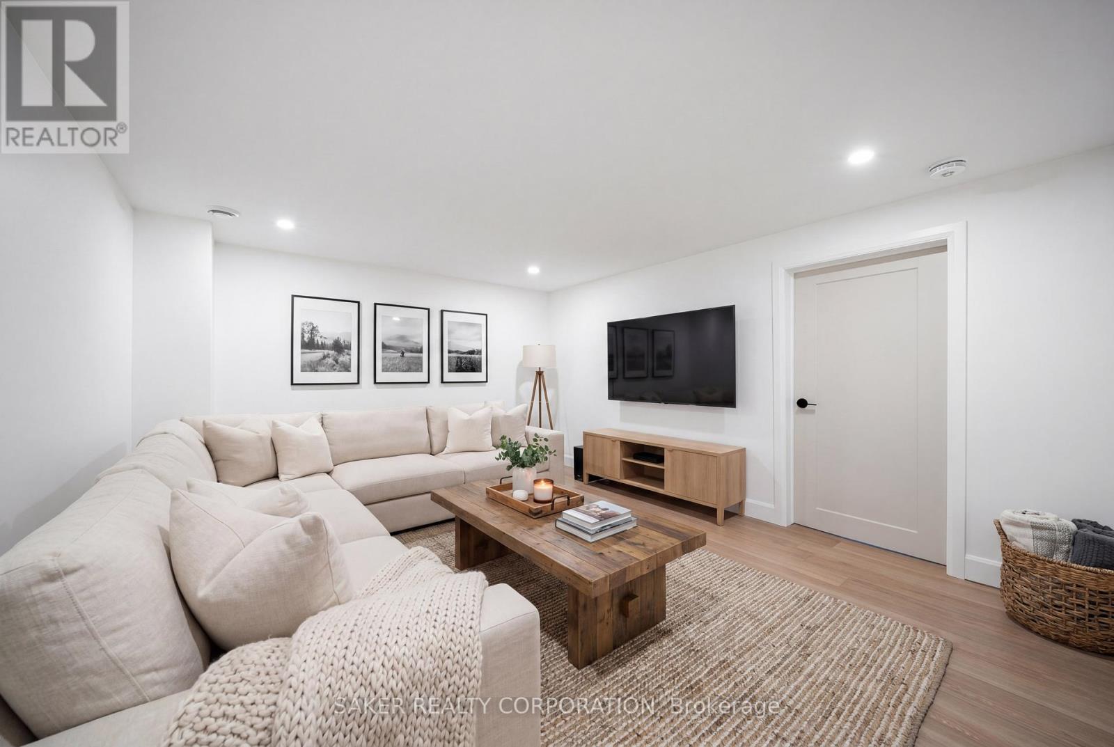 Photo 23 of 34 for 35 Kintail Crescent