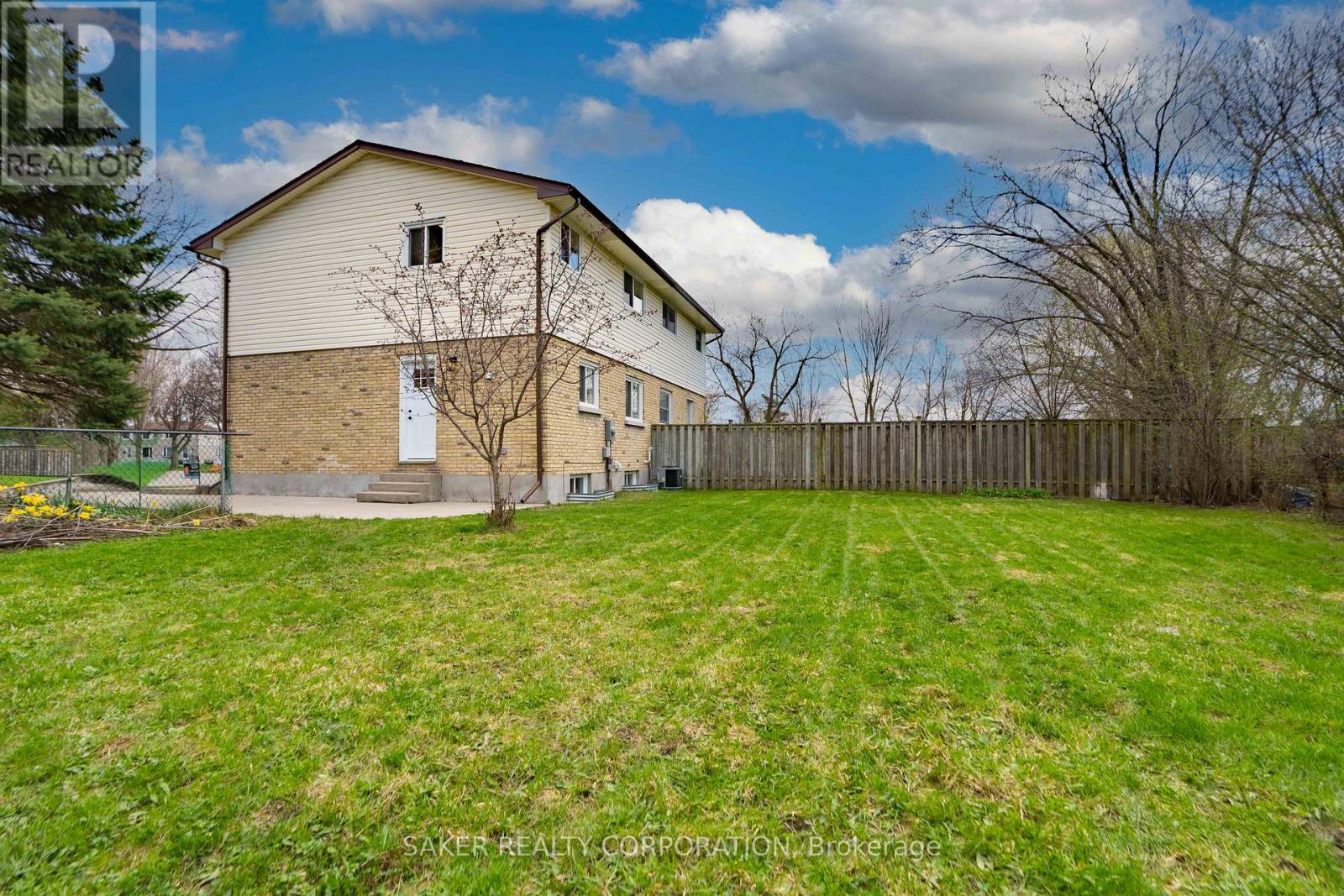 Photo 27 of 34 for 35 Kintail Crescent