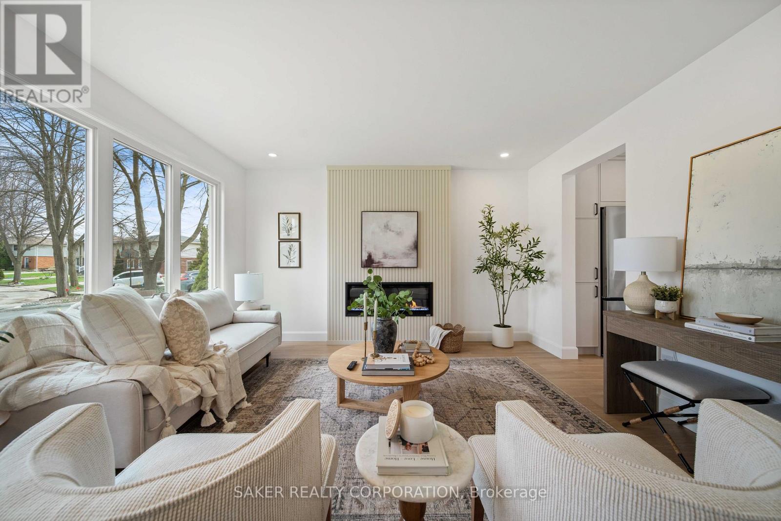 Photo 4 of 34 for 35 Kintail Crescent