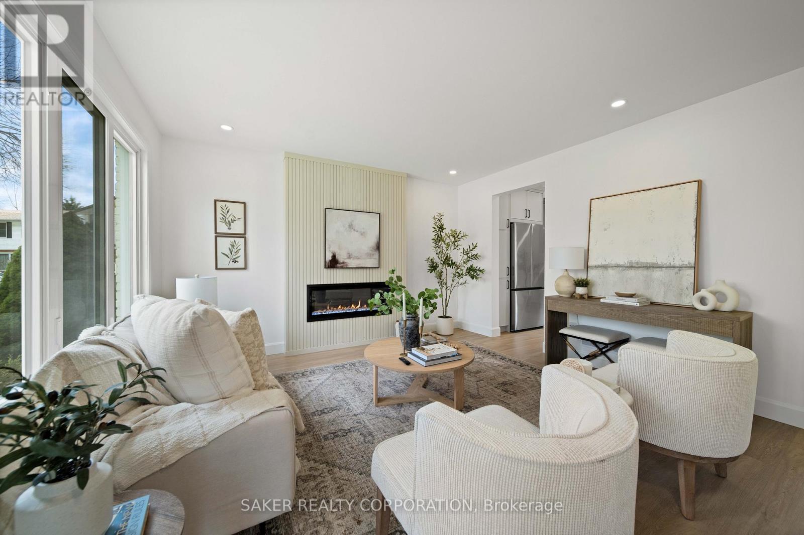 Photo 5 of 34 for 35 Kintail Crescent