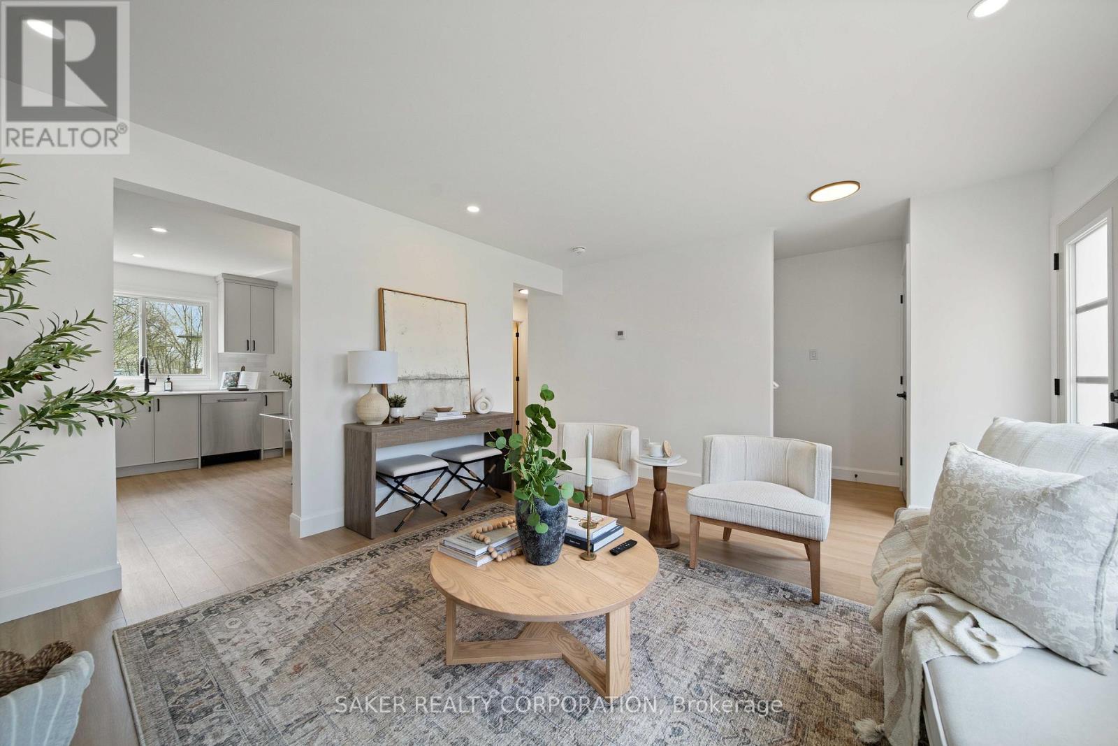 Photo 6 of 34 for 35 Kintail Crescent