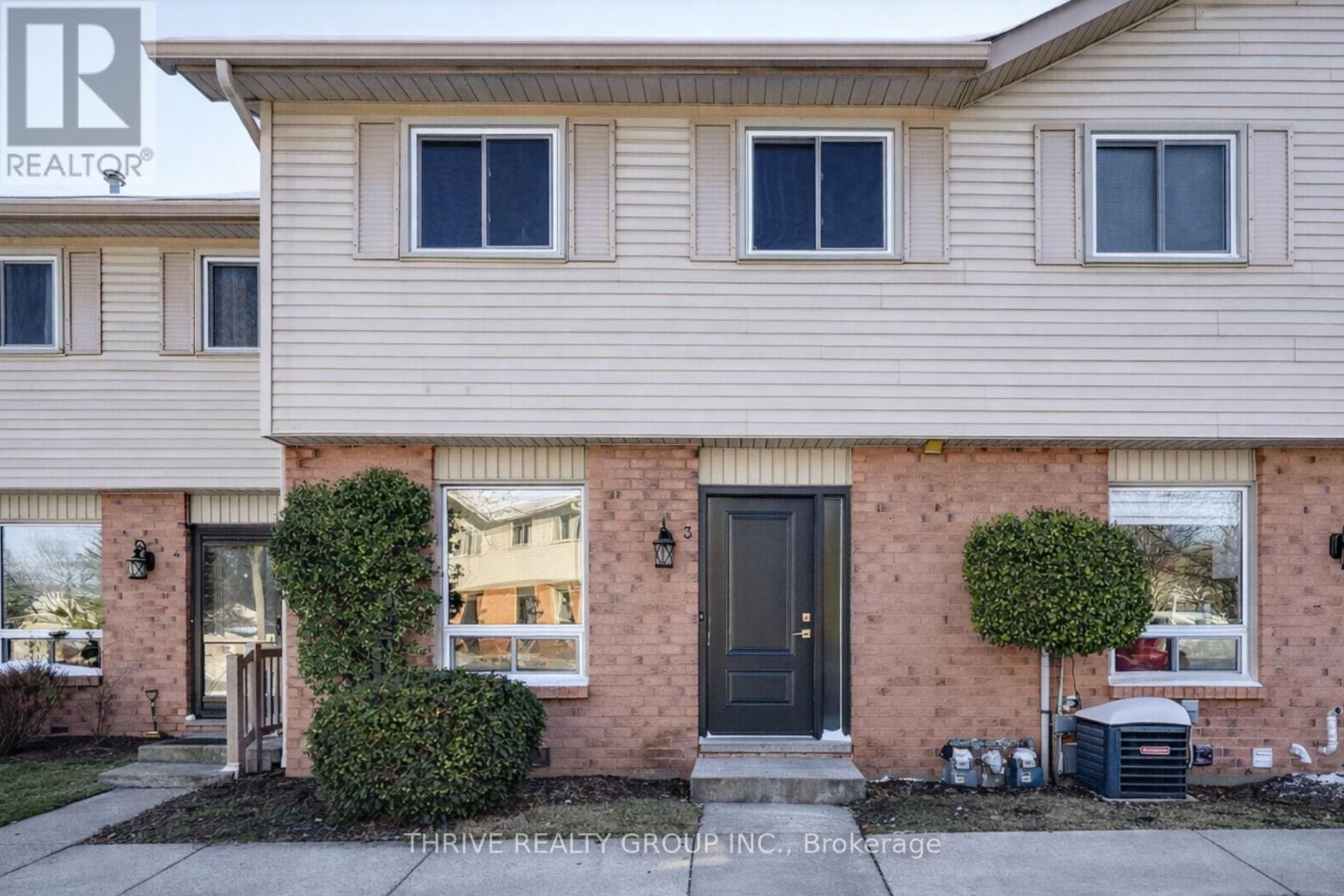 3 - 80 Acorn Crescent