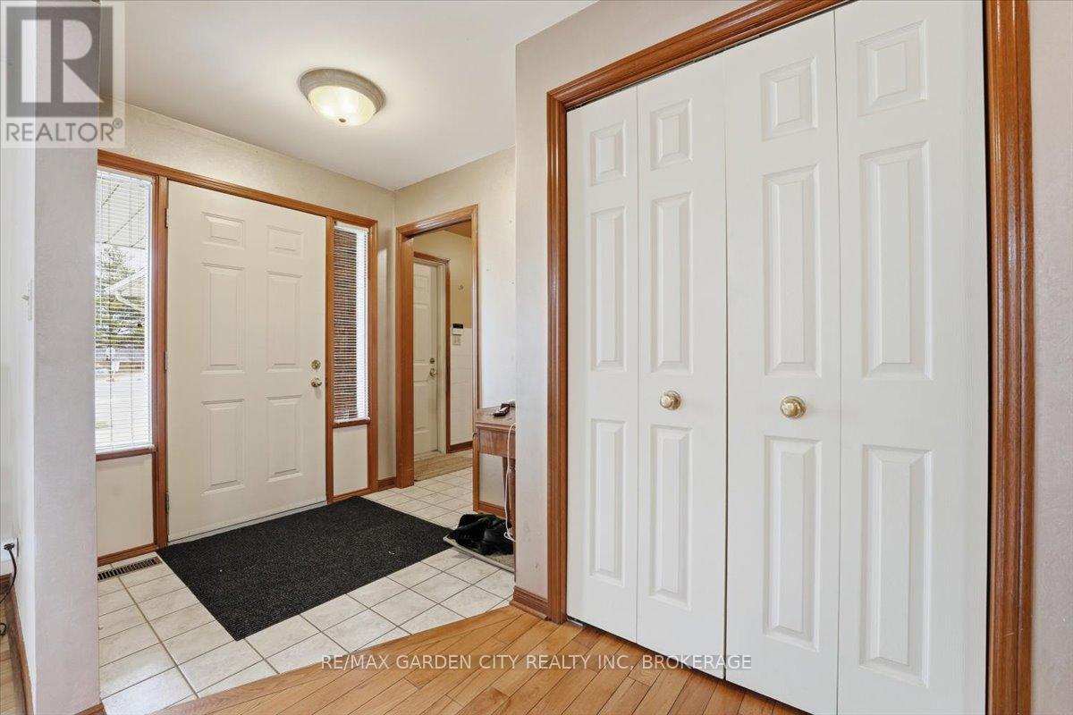 603 Bunting Road, St. Catharines, Ontario  L2M 2Z9 - Photo 4 - X12852870