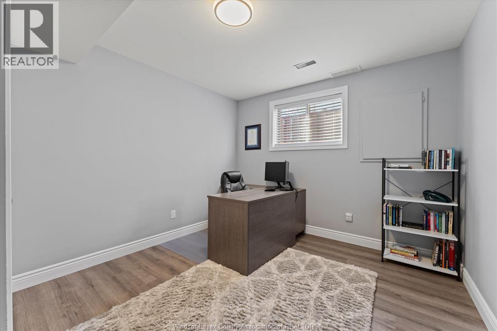 430 Woodridge Drive, Tecumseh, Ontario  N8N 4V5 - Photo 28 - 26008726