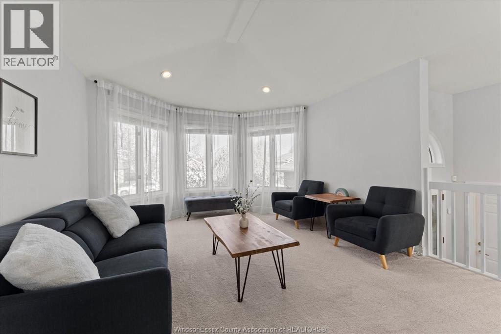 430 Woodridge Drive, Tecumseh, Ontario  N8N 4V5 - Photo 9 - 26008726