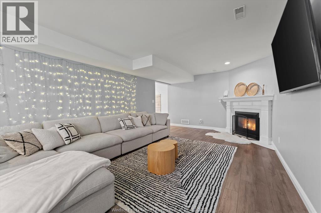 430 Woodridge Drive, Tecumseh, Ontario  N8N 4V5 - Photo 25 - 26008726