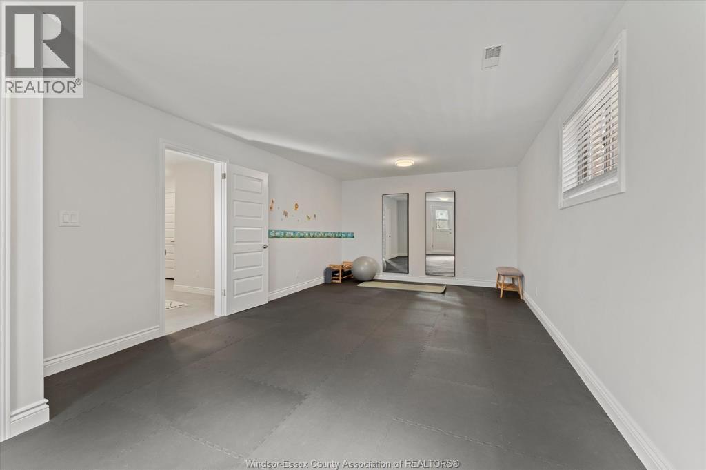 430 Woodridge Drive, Tecumseh, Ontario  N8N 4V5 - Photo 29 - 26008726