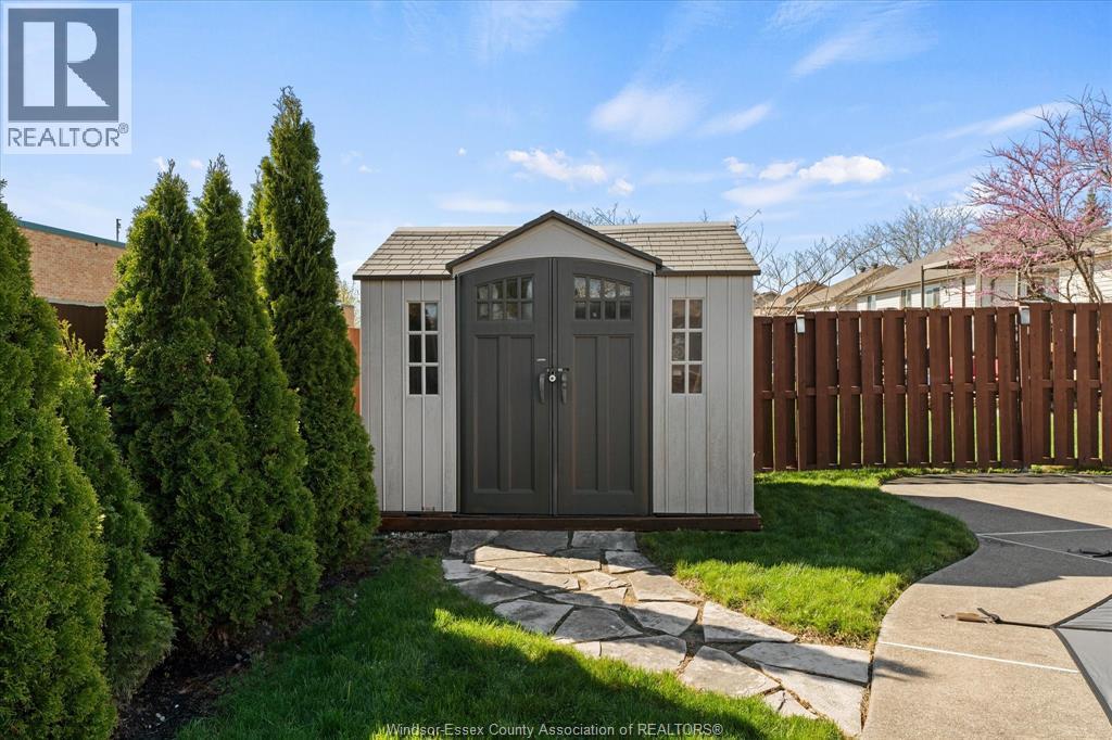 430 Woodridge Drive, Tecumseh, Ontario  N8N 4V5 - Photo 41 - 26008726