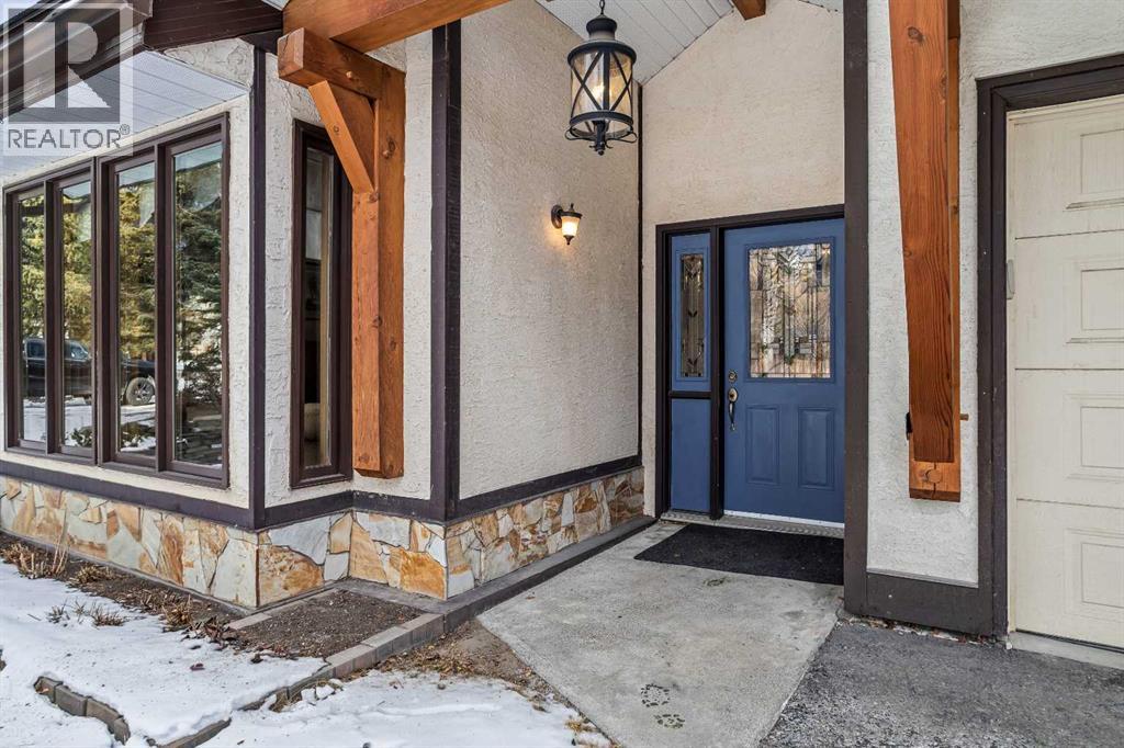 933 15th Street, Canmore, Alberta  T1W 1X2 - Photo 2 - A2290110