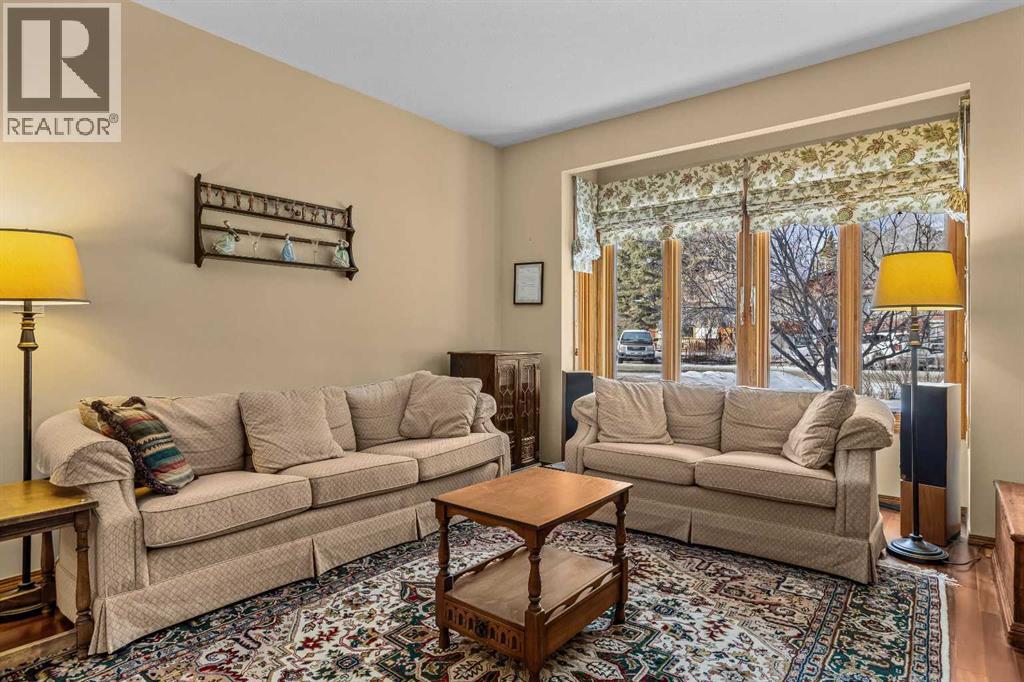 933 15th Street, Canmore, Alberta  T1W 1X2 - Photo 5 - A2290110