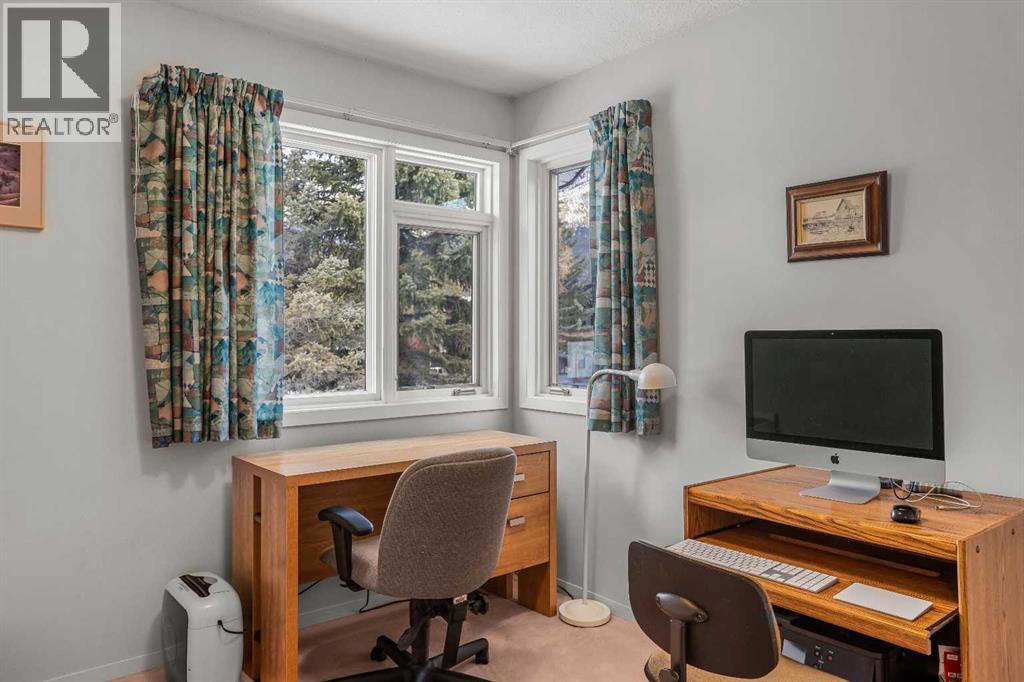 933 15th Street, Canmore, Alberta  T1W 1X2 - Photo 31 - A2290110