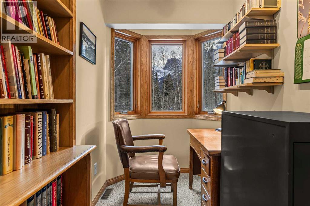 933 15th Street, Canmore, Alberta  T1W 1X2 - Photo 34 - A2290110