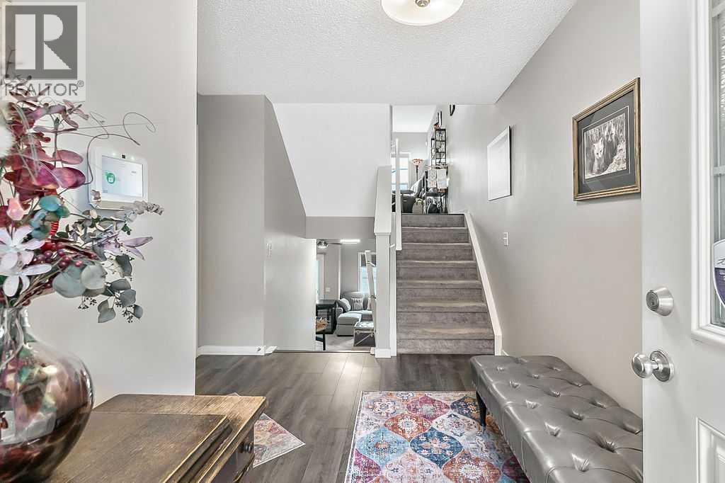 605, 101 Sunset Drive, Cochrane, Alberta  T4C 0W8 - Photo 2 - A2295489