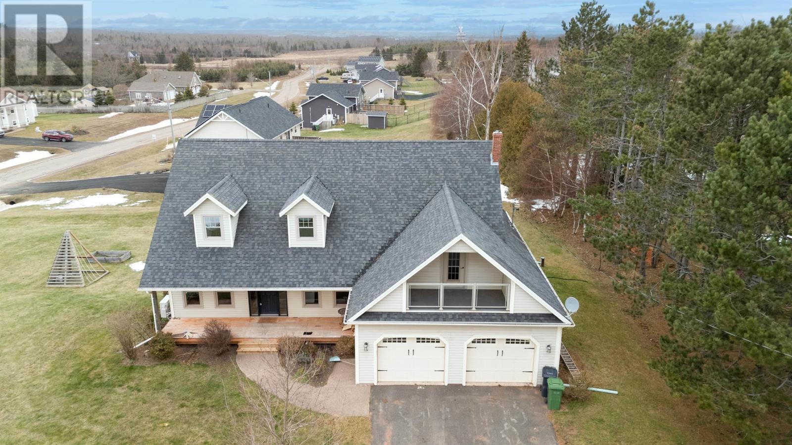 149 Prospect Drive, Stratford, Prince Edward Island  C1B 1K9 - Photo 2 - 202607674