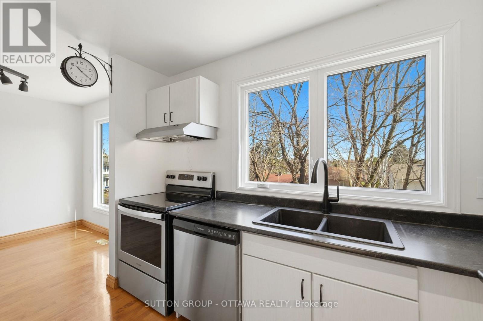 110 Pigeon Terrace, Ottawa, Ontario  K1V 9H7 - Photo 15 - X13024328