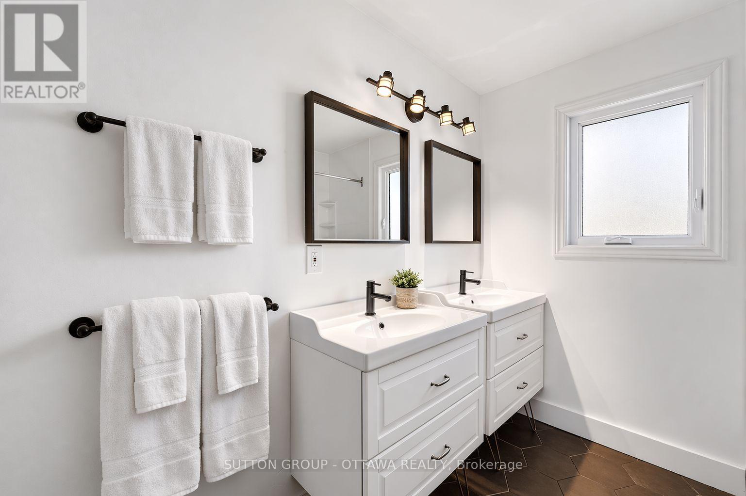 110 Pigeon Terrace, Ottawa, Ontario  K1V 9H7 - Photo 35 - X13024328