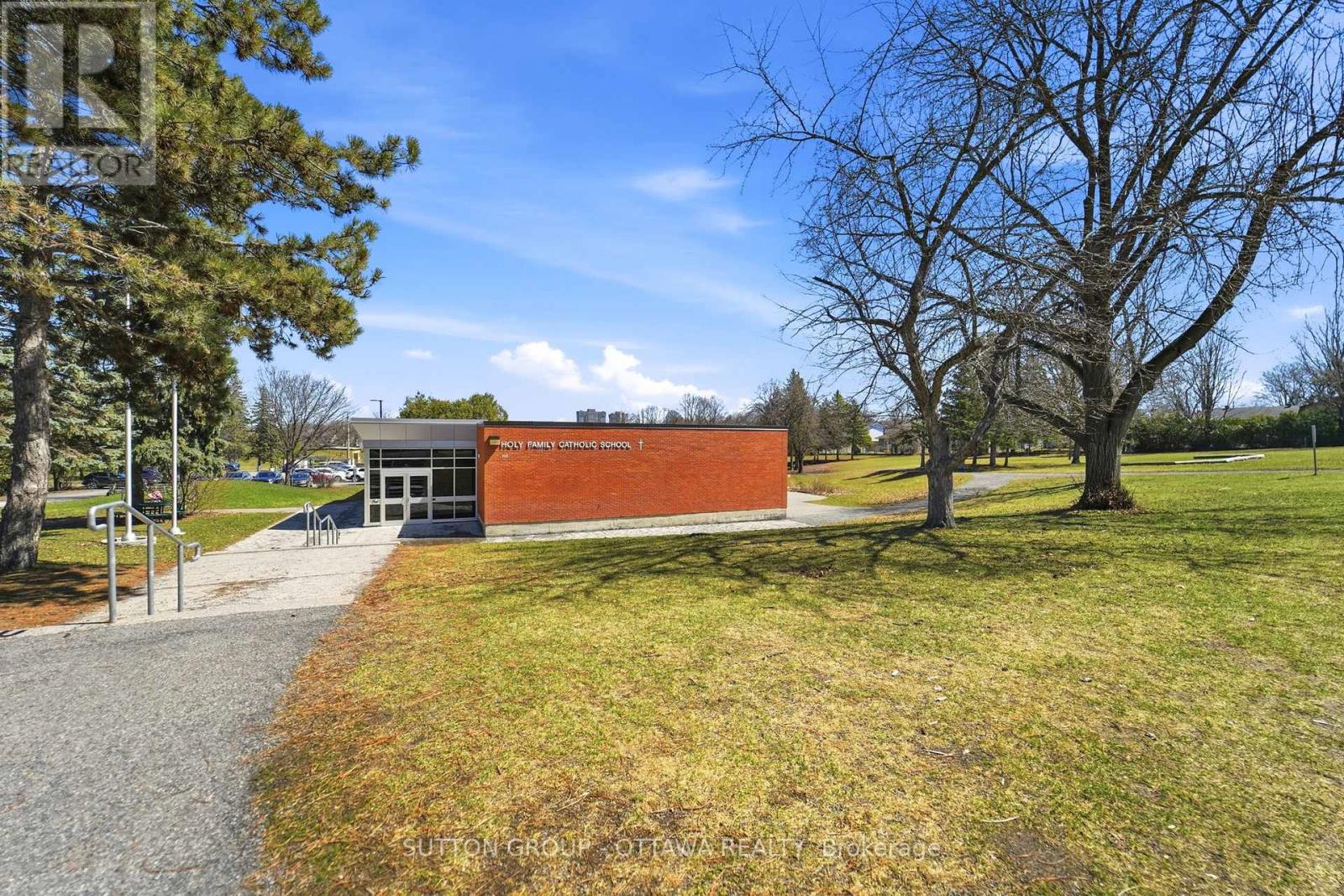 110 Pigeon Terrace, Ottawa, Ontario  K1V 9H7 - Photo 45 - X13024328