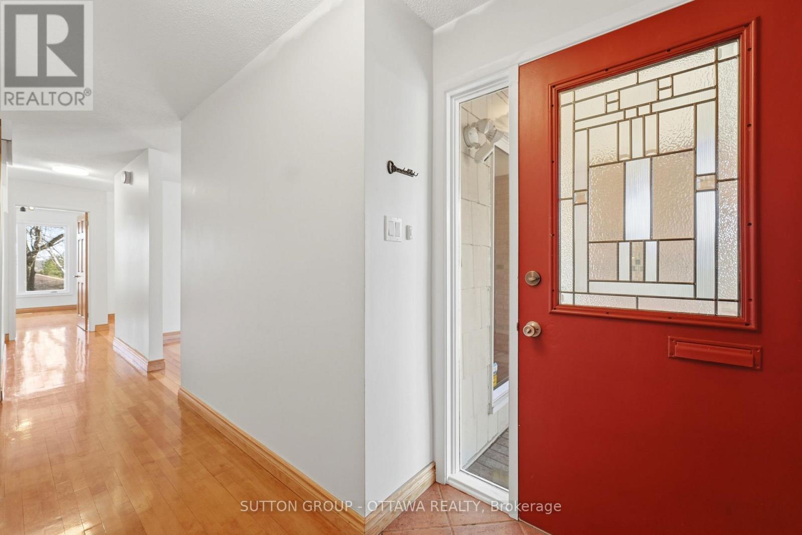 110 Pigeon Terrace, Ottawa, Ontario  K1V 9H7 - Photo 5 - X13024328