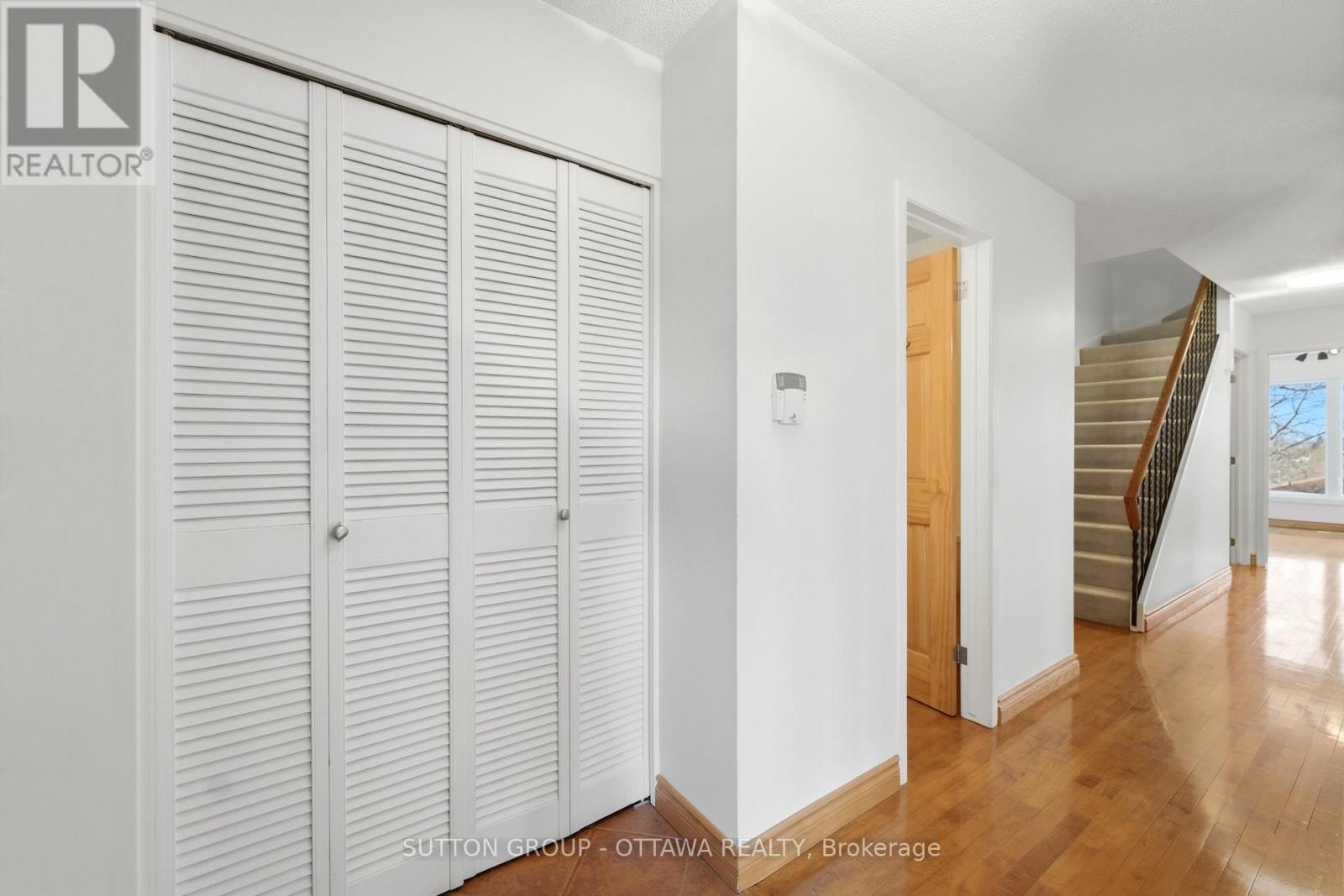 110 Pigeon Terrace, Ottawa, Ontario  K1V 9H7 - Photo 6 - X13024328