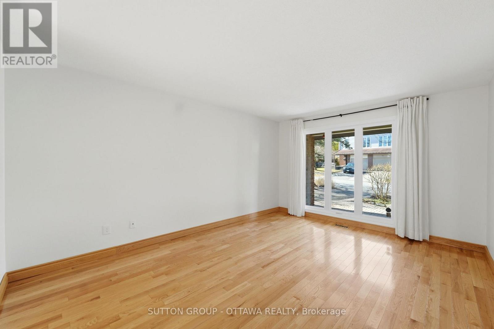 110 Pigeon Terrace, Ottawa, Ontario  K1V 9H7 - Photo 8 - X13024328