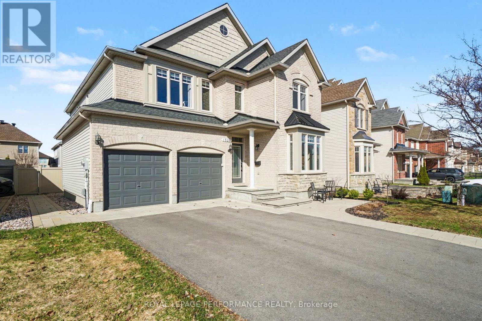 1828 MICKELBERRY CRESCENT, Ottawa, Ontario