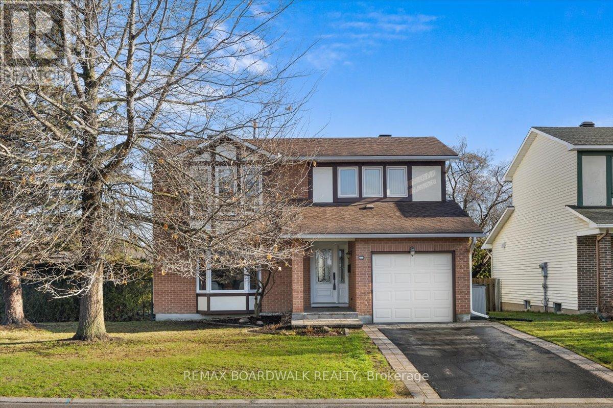 6241 ST ALBANS COURT, Ottawa, Ontario