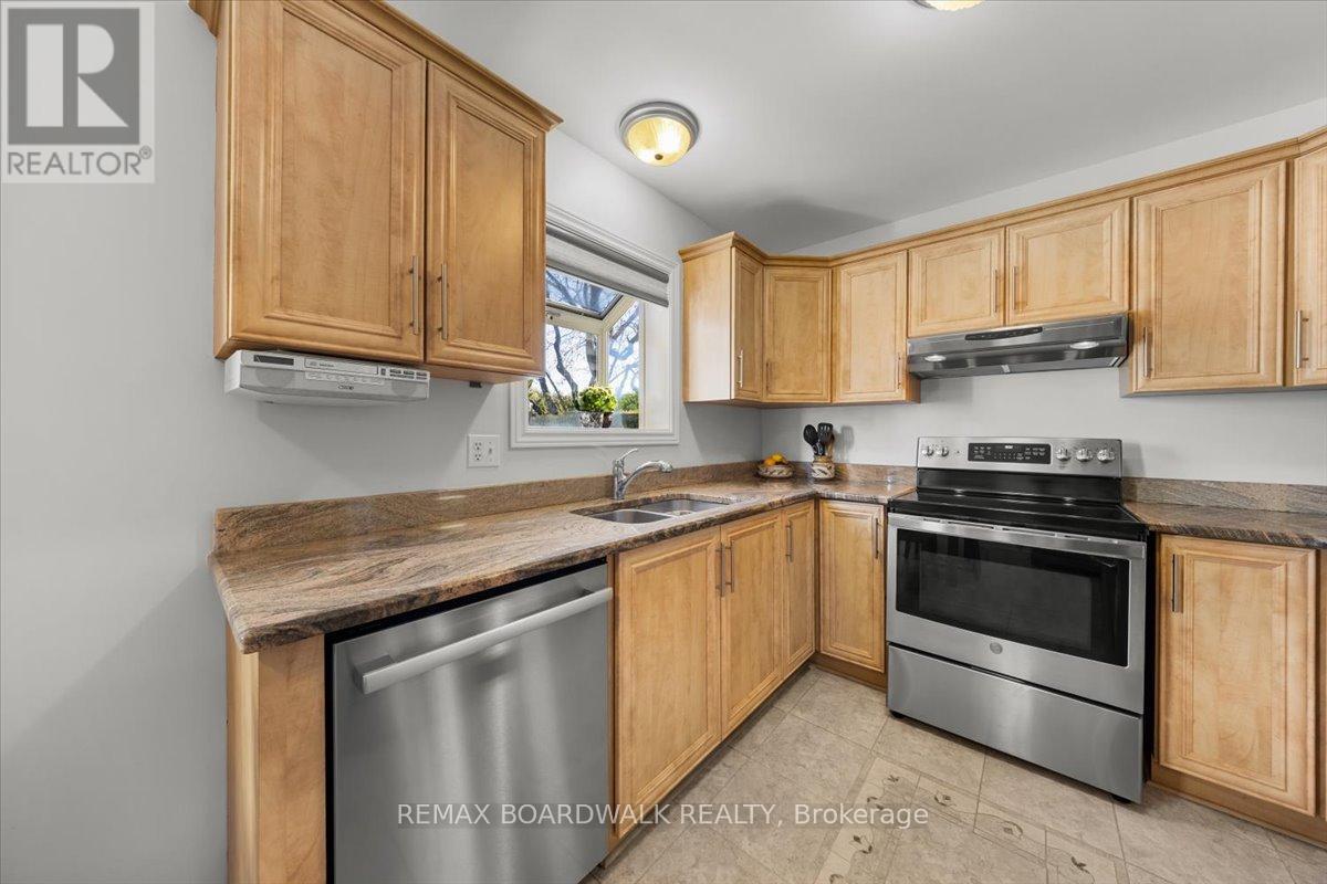 6241 St Albans Court, Ottawa, Ontario  K1C 3C5 - Photo 13 - X13024410