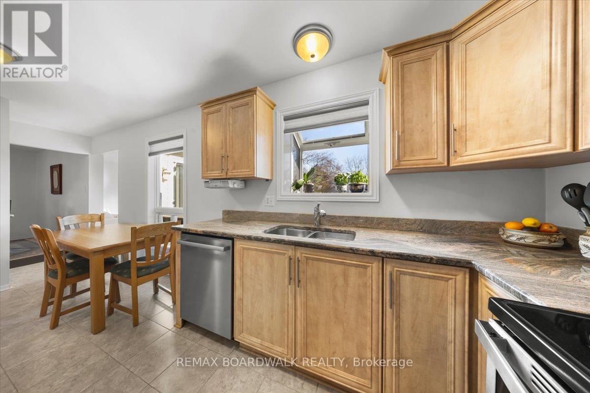 6241 St Albans Court, Ottawa, Ontario  K1C 3C5 - Photo 22 - X13024410