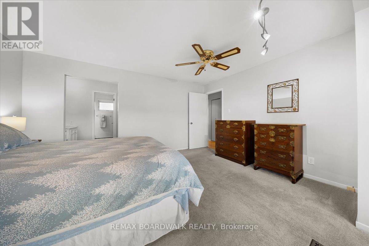 6241 St Albans Court, Ottawa, Ontario  K1C 3C5 - Photo 30 - X13024410