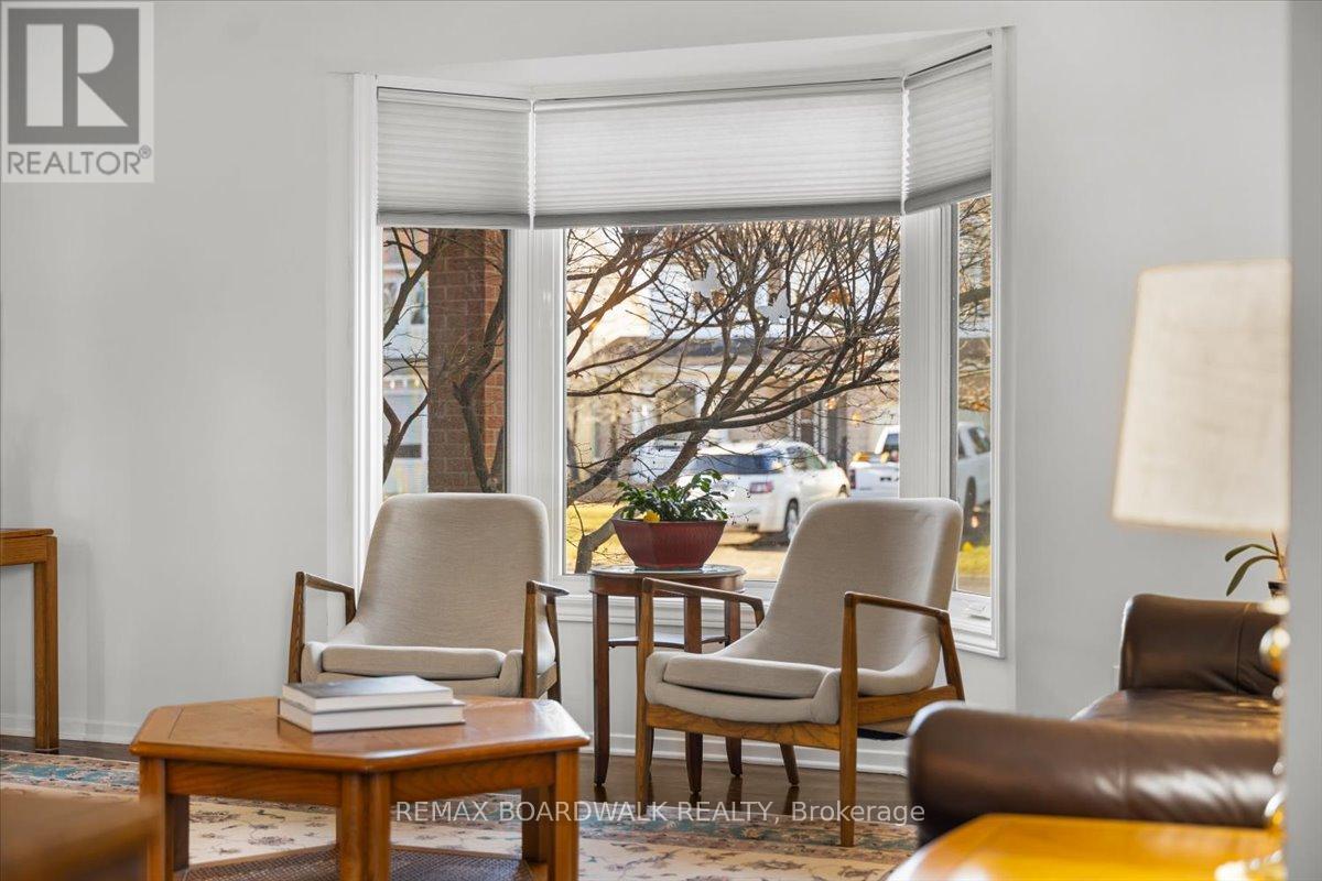 6241 St Albans Court, Ottawa, Ontario  K1C 3C5 - Photo 8 - X13024410