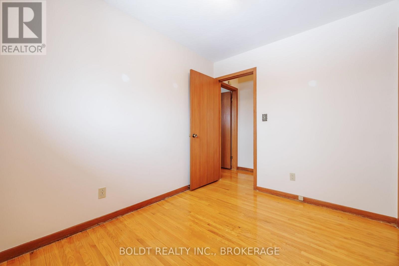 15 Nottingham Court, St. Catharines, Ontario  L2M 1L6 - Photo 13 - X13024462