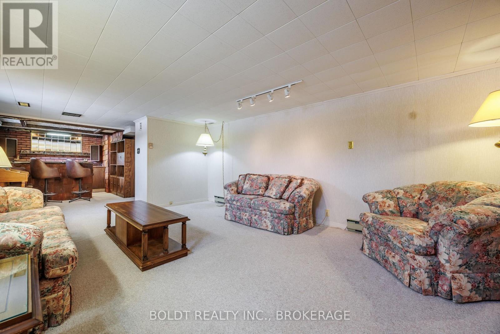 15 Nottingham Court, St. Catharines, Ontario  L2M 1L6 - Photo 18 - X13024462