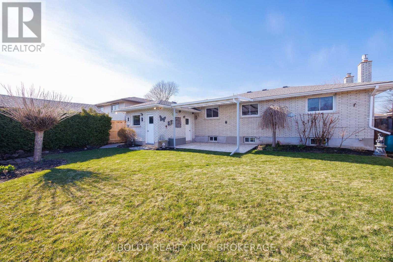 15 Nottingham Court, St. Catharines, Ontario  L2M 1L6 - Photo 25 - X13024462