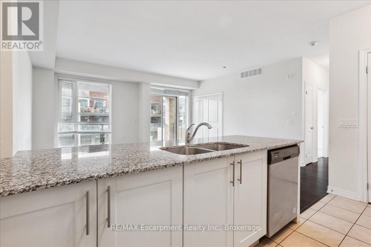 211 - 2370 Khalsa Gate, Oakville, Ontario  L6M 1P5 - Photo 7 - W13024340