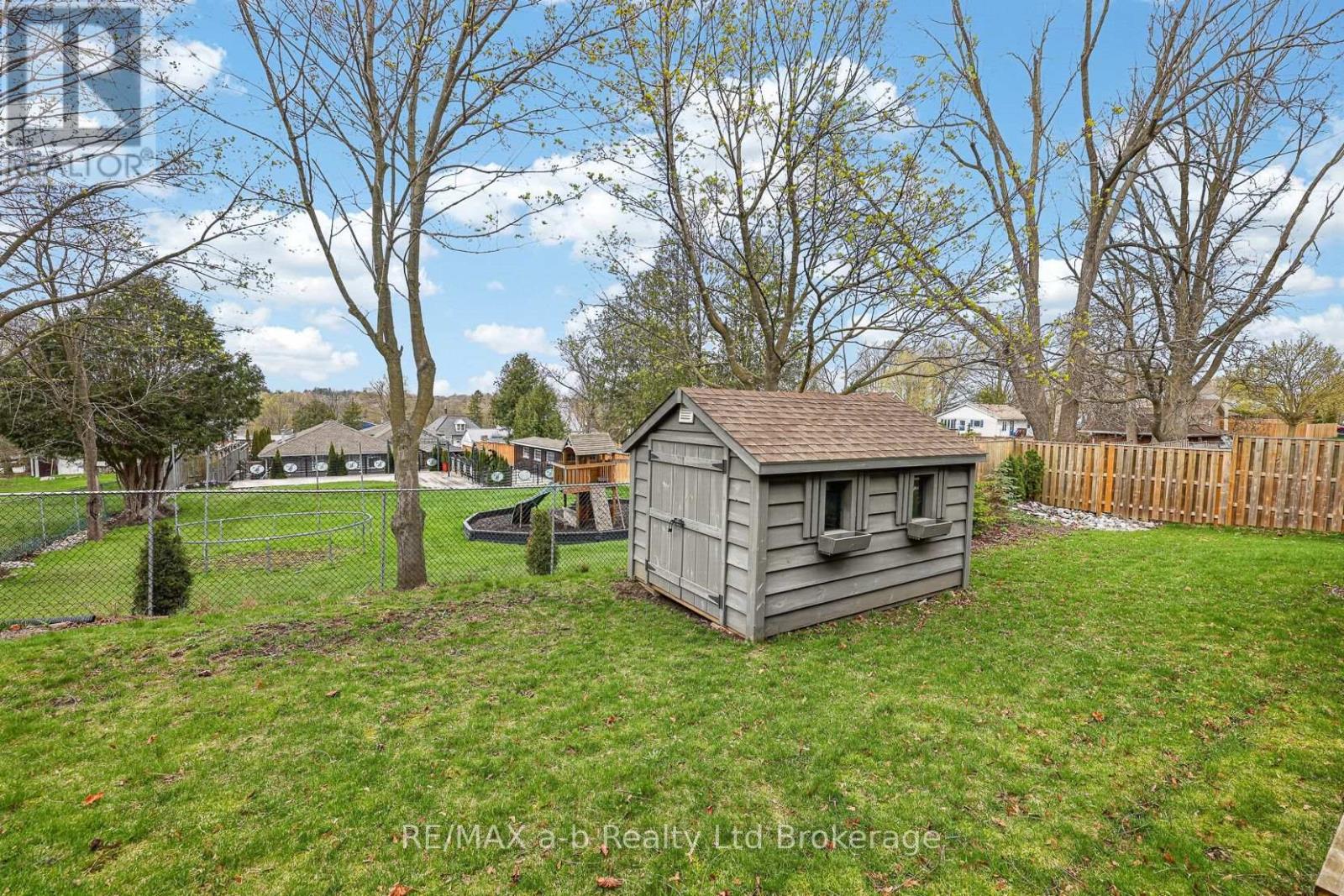 111 King Street East, Unit 14 Street, Ingersoll, Ontario  N5C 1G8 - Photo 25 - X13024508