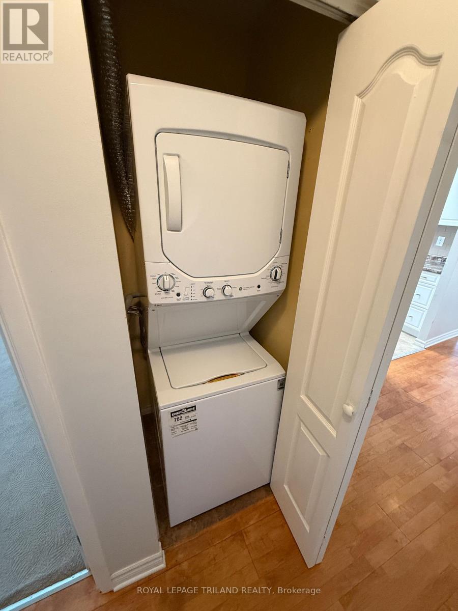 301 - 275 Queens Avenue, London East, Ontario  N6B 1X2 - Photo 14 - X12803576