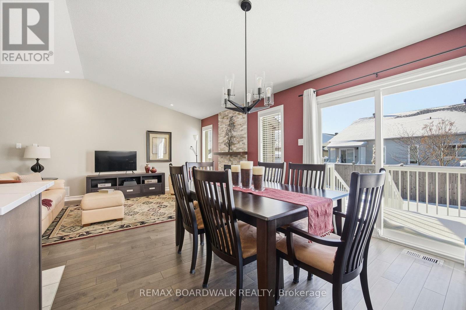 216 Mckenny Street, Mississippi Mills, Ontario  K0A 1A0 - Photo 15 - X12949114