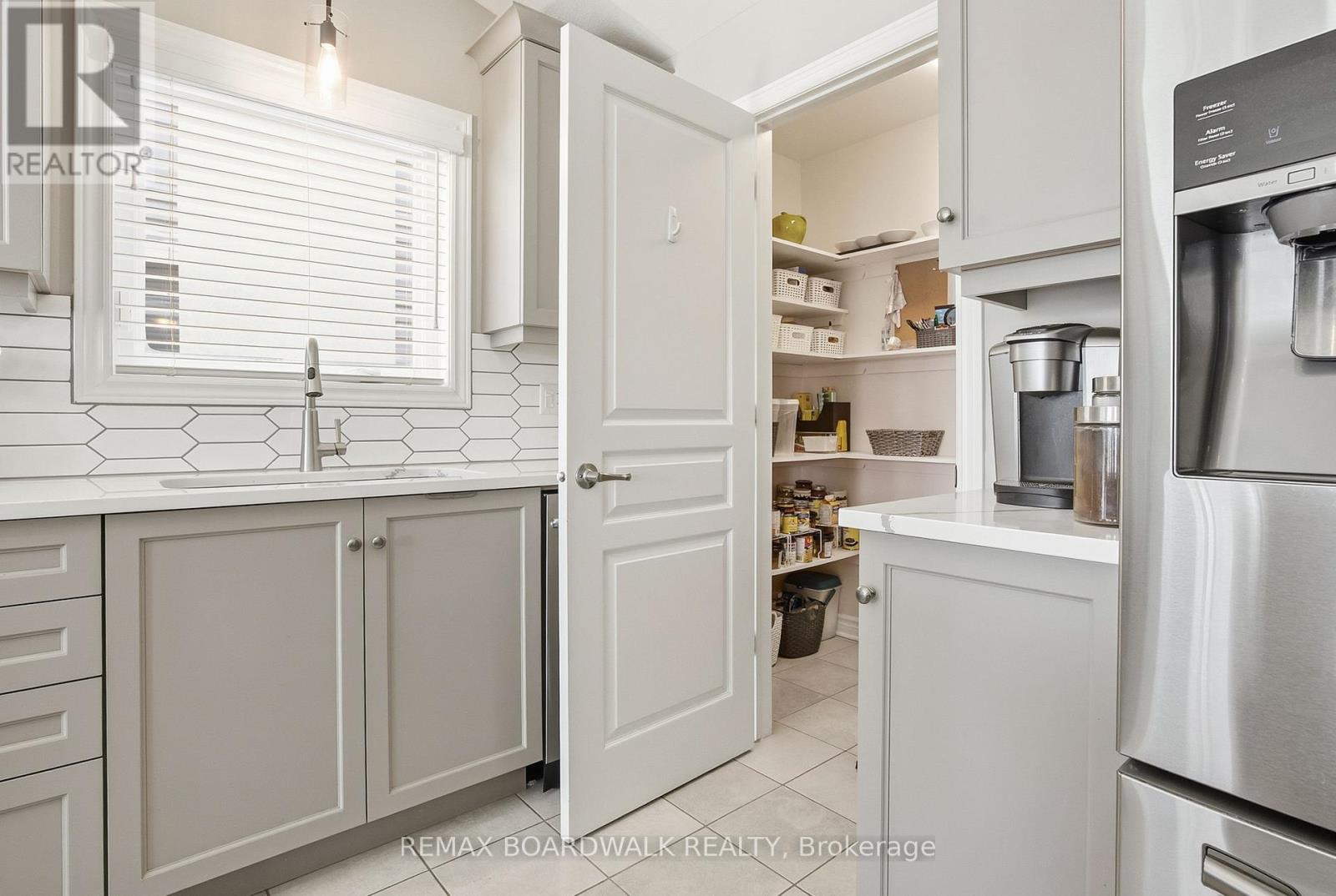 216 Mckenny Street, Mississippi Mills, Ontario  K0A 1A0 - Photo 14 - X12949114