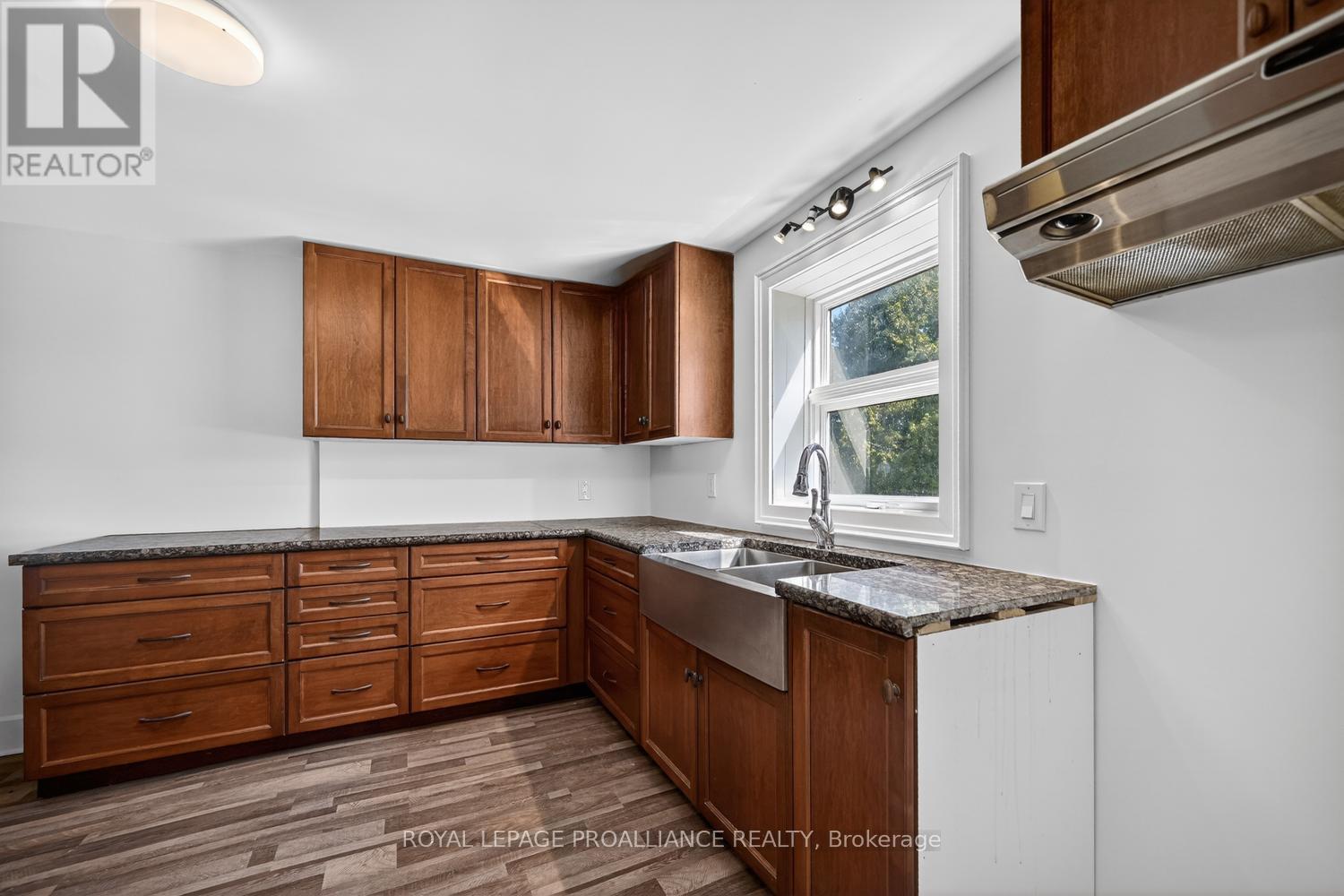 13 King Street, Rideau Lakes, Ontario  K0E 1G0 - Photo 9 - X13024496