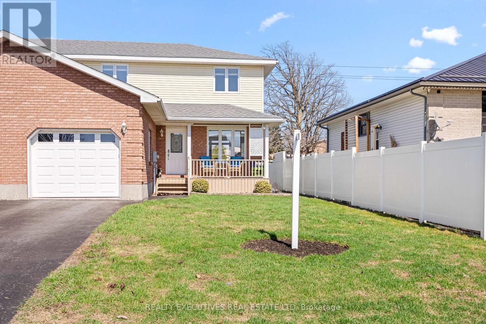 5520 Bridlewood Court, South Dundas, Ontario  K0E 1K0 - Photo 2 - X13024506