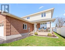 5520 BRIDLEWOOD COURT, South Dundas, Ontario