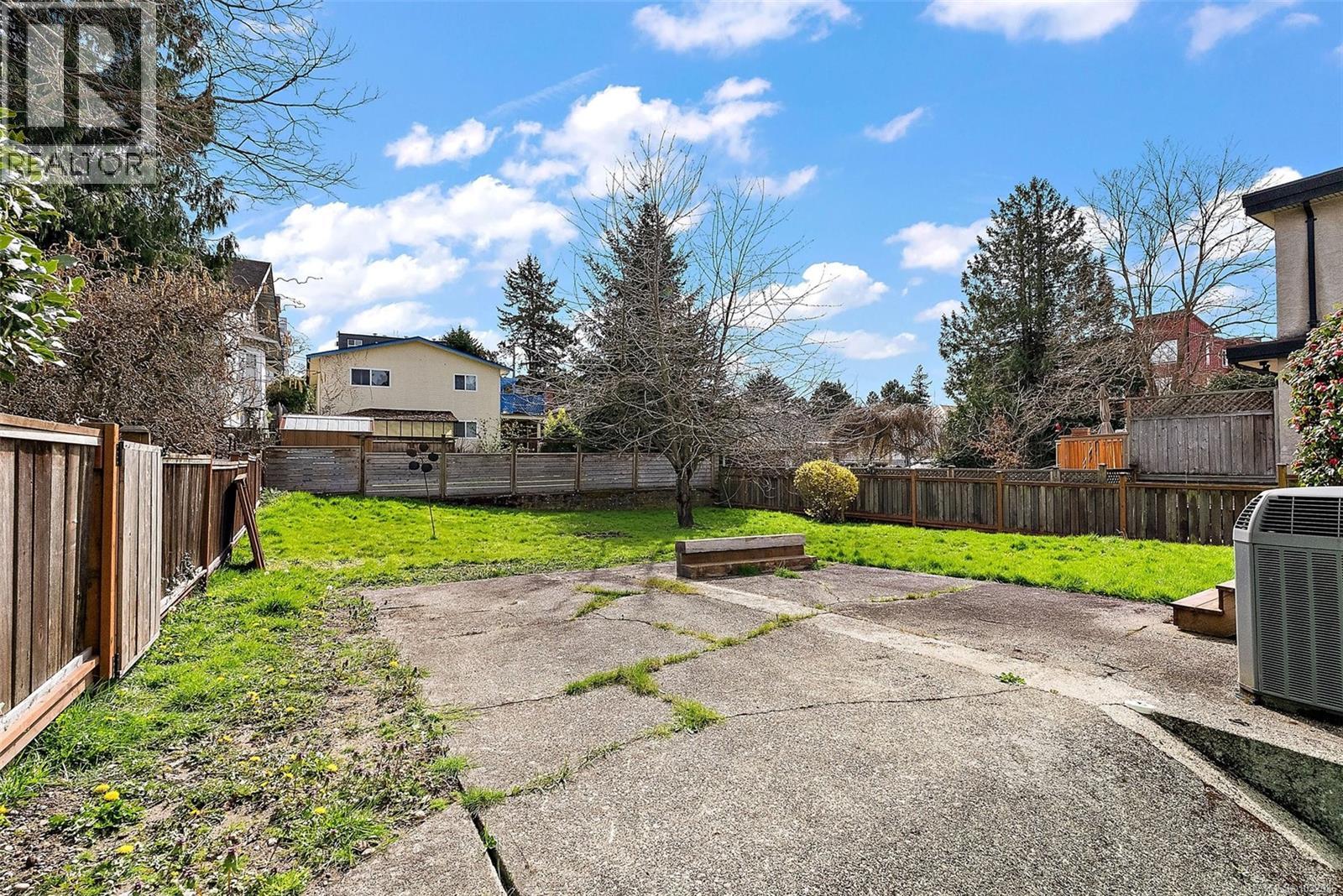 2935 Wascana St, Saanich, British Columbia  V9A 1V6 - Photo 32 - 1032936