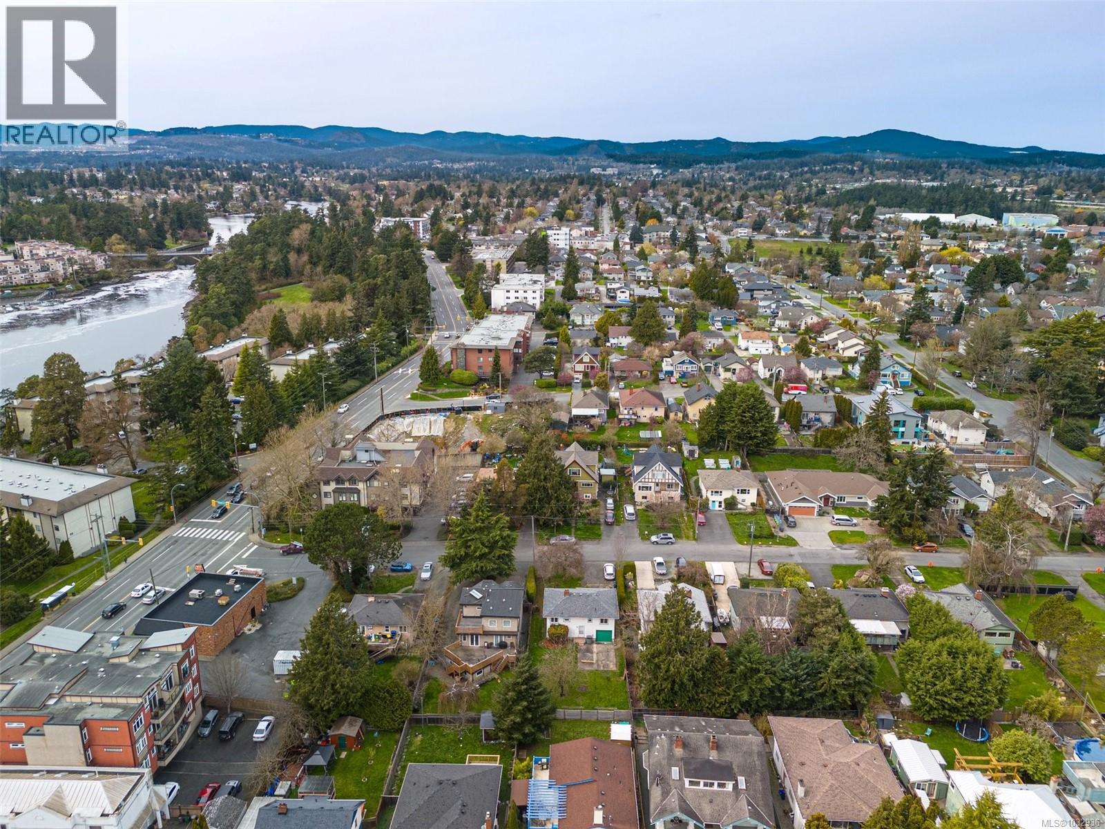 2935 Wascana St, Saanich, British Columbia  V9A 1V6 - Photo 40 - 1032936