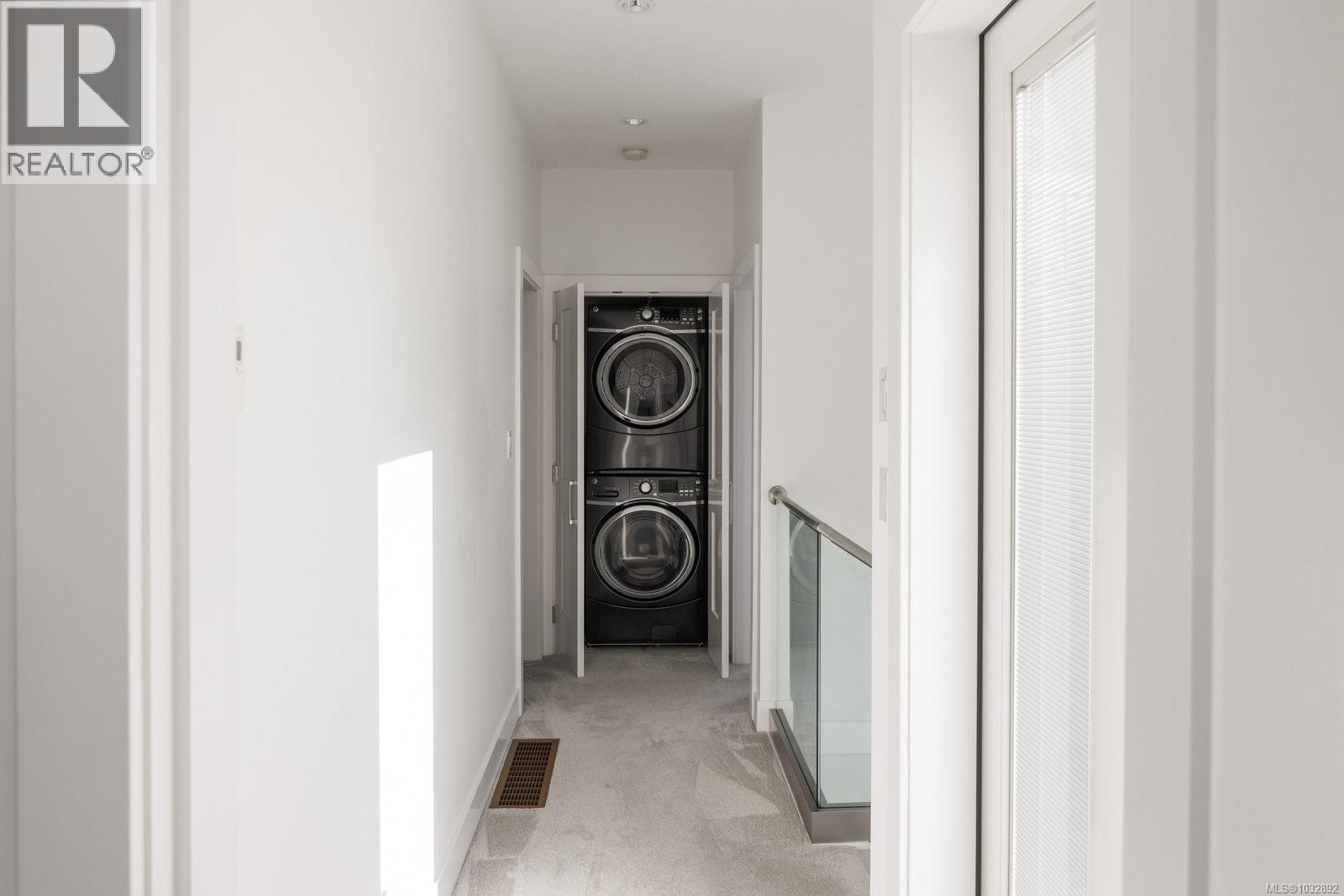 10965 Madrona Dr, North Saanich, British Columbia  V8L 5R7 - Photo 19 - 1032892