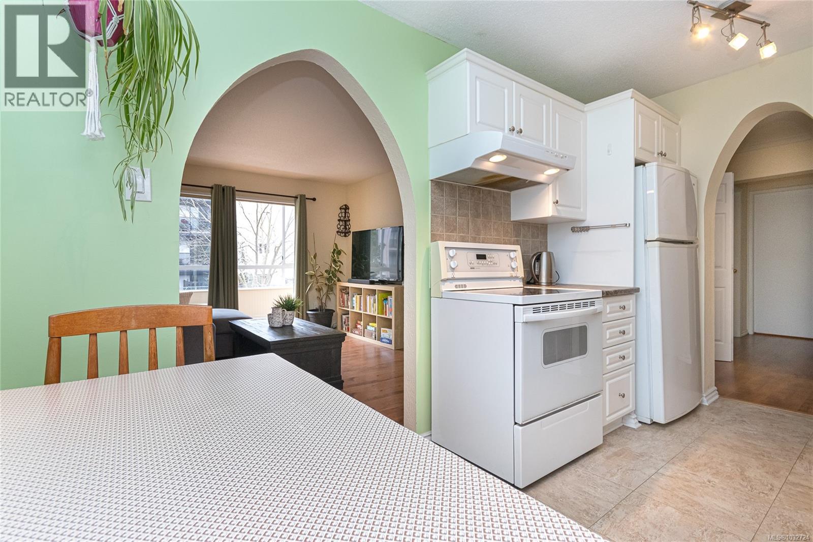 308 1235 Johnson St, Victoria, British Columbia  V8V 3N9 - Photo 10 - 1032724